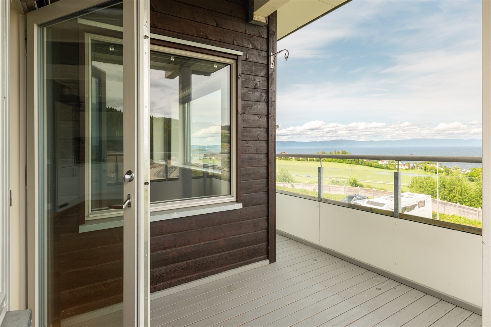 Balkongen strekker seg over 8m². Galleribilde
