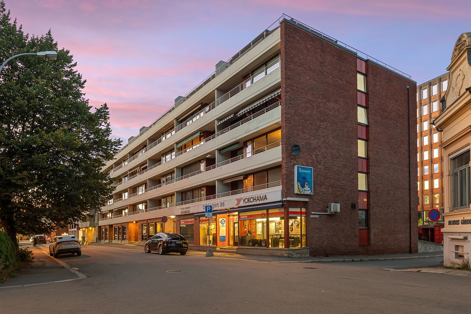 Dette er en arealeffektiv og nyoppusset 1-roms leilighet i 3. etasje med heis Galleribilde