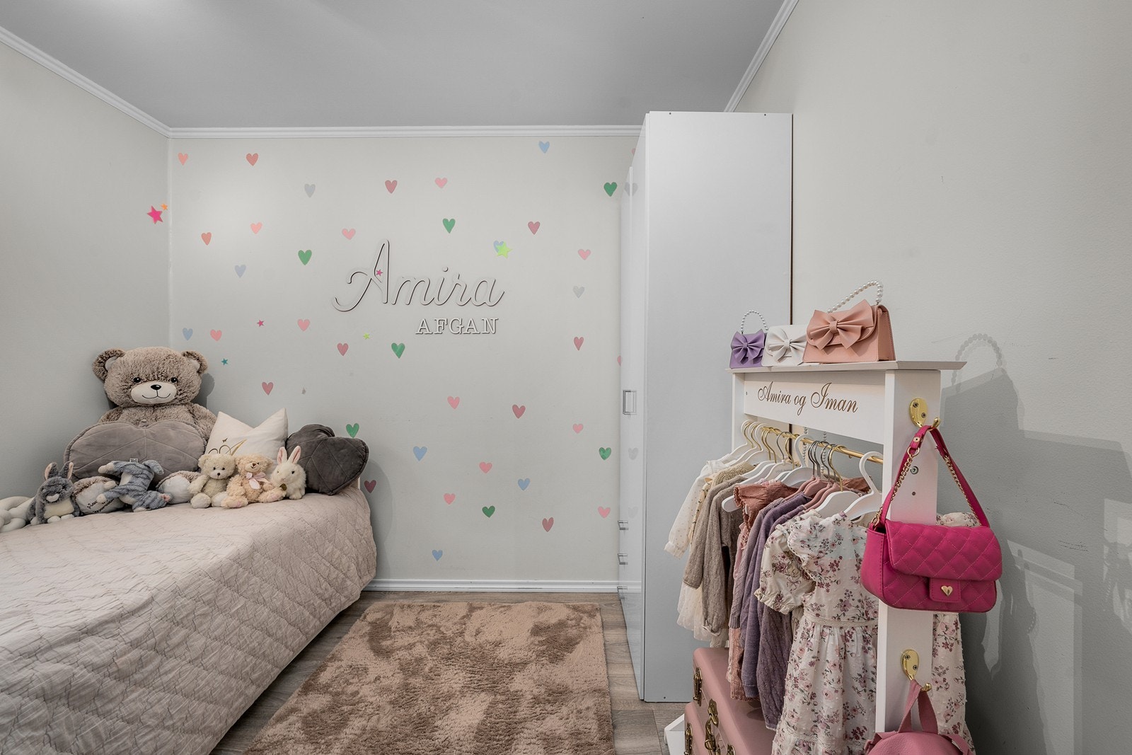 I dette rommet er det også plass til dobbeltseng eller det du måtte ønske etter behov! Galleribilde