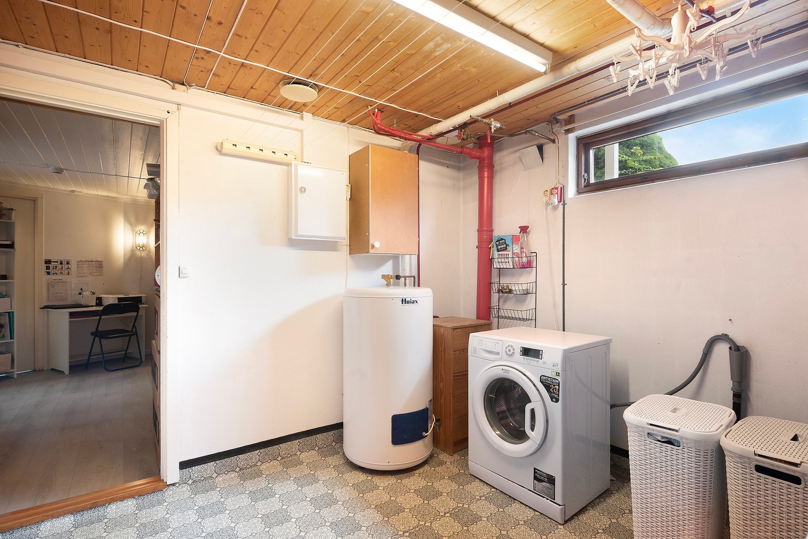 Stort vaskerom Galleribilde