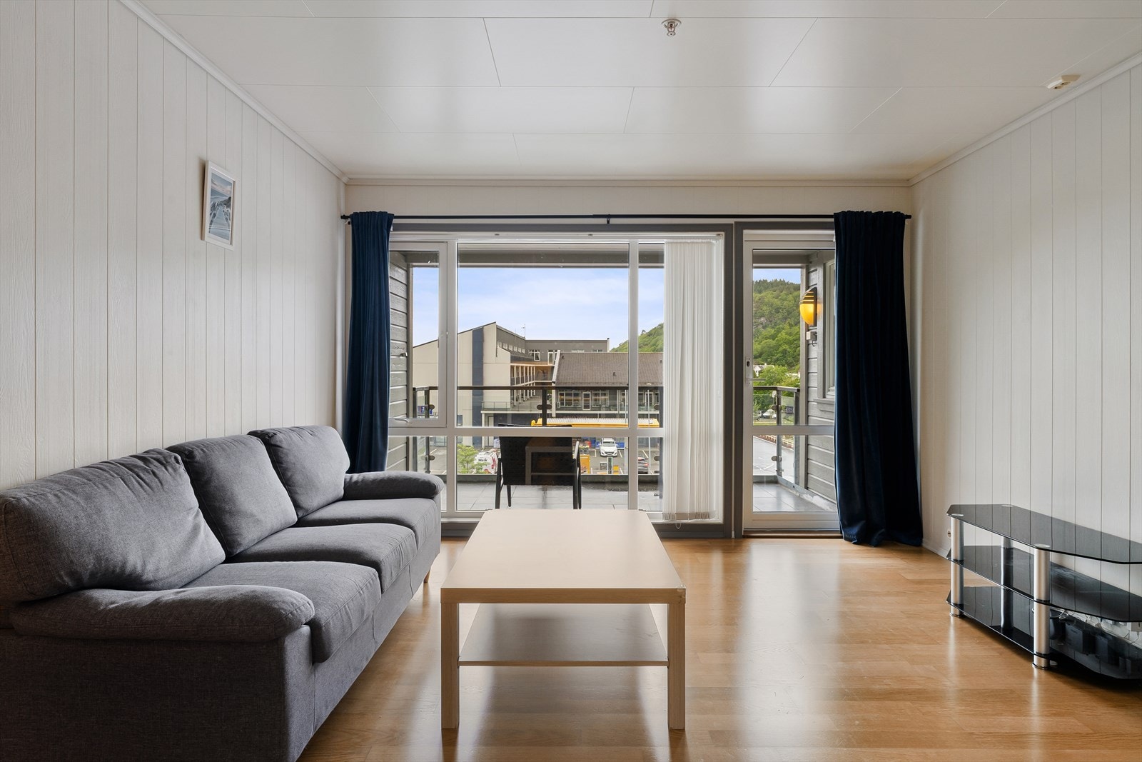 Velkommen til Ryfylkevegen 1990 A - Leiligheten ligger i 3. etasje Galleribilde