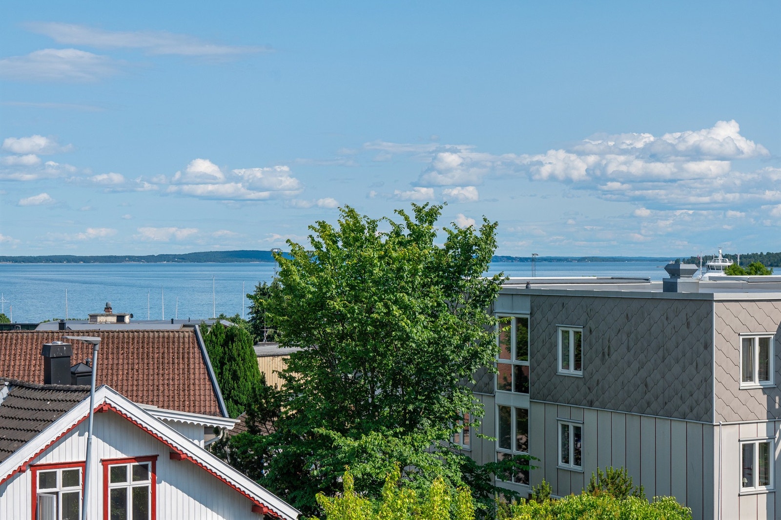 Som vi ser er det også fin utsikt fra balkongen Galleribilde