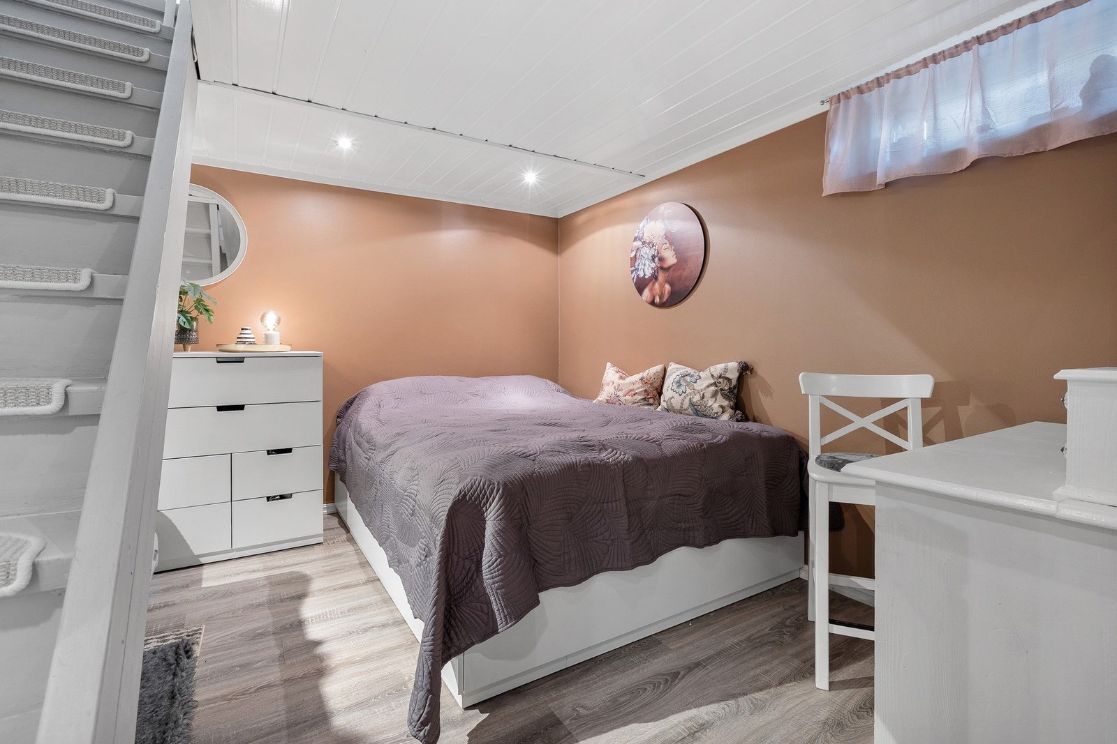 Dette rommet er ikke godkjent for varig opphold og således ikke godkjent som soverom. Galleribilde