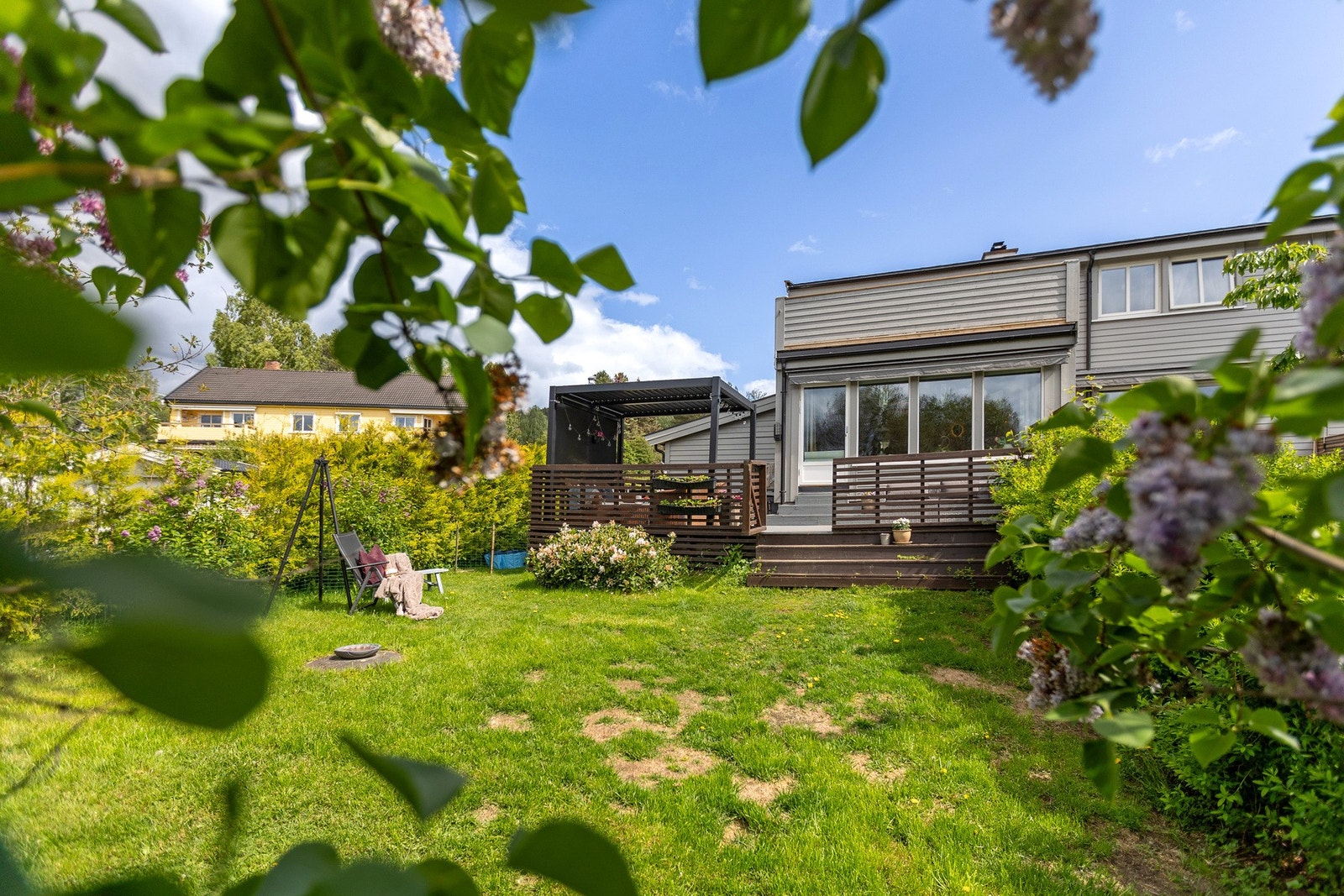 Området er rolig og barnevennlig, med trygg og kort vei til både barnehager, skoler, Galleribilde