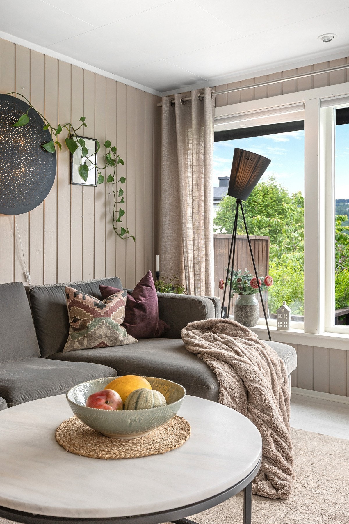 De store vinduene slipper inn rikelig med deilig dagslys. Galleribilde