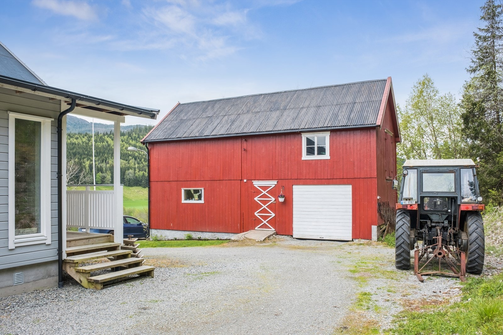 Uthus/garasje på Ca.103kvm - perfekt for verksted, lager eller hobby Galleribilde