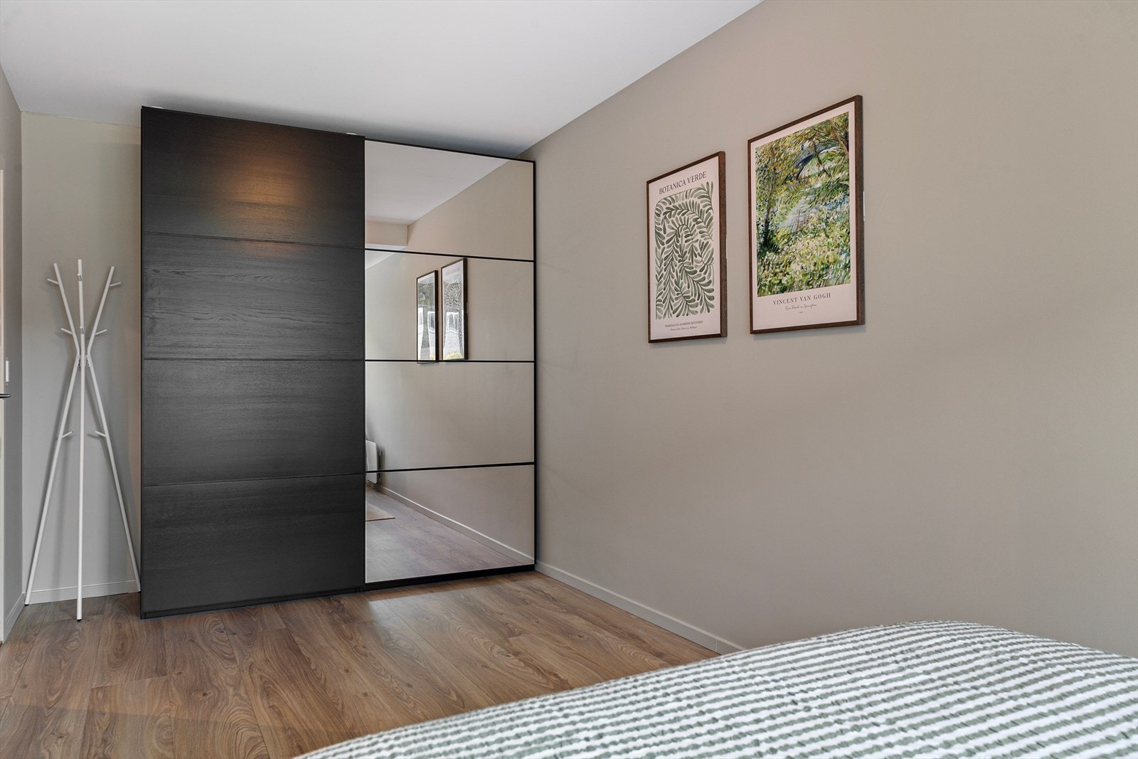 Her fra det største soverommet på 14,6 kvm. Galleribilde