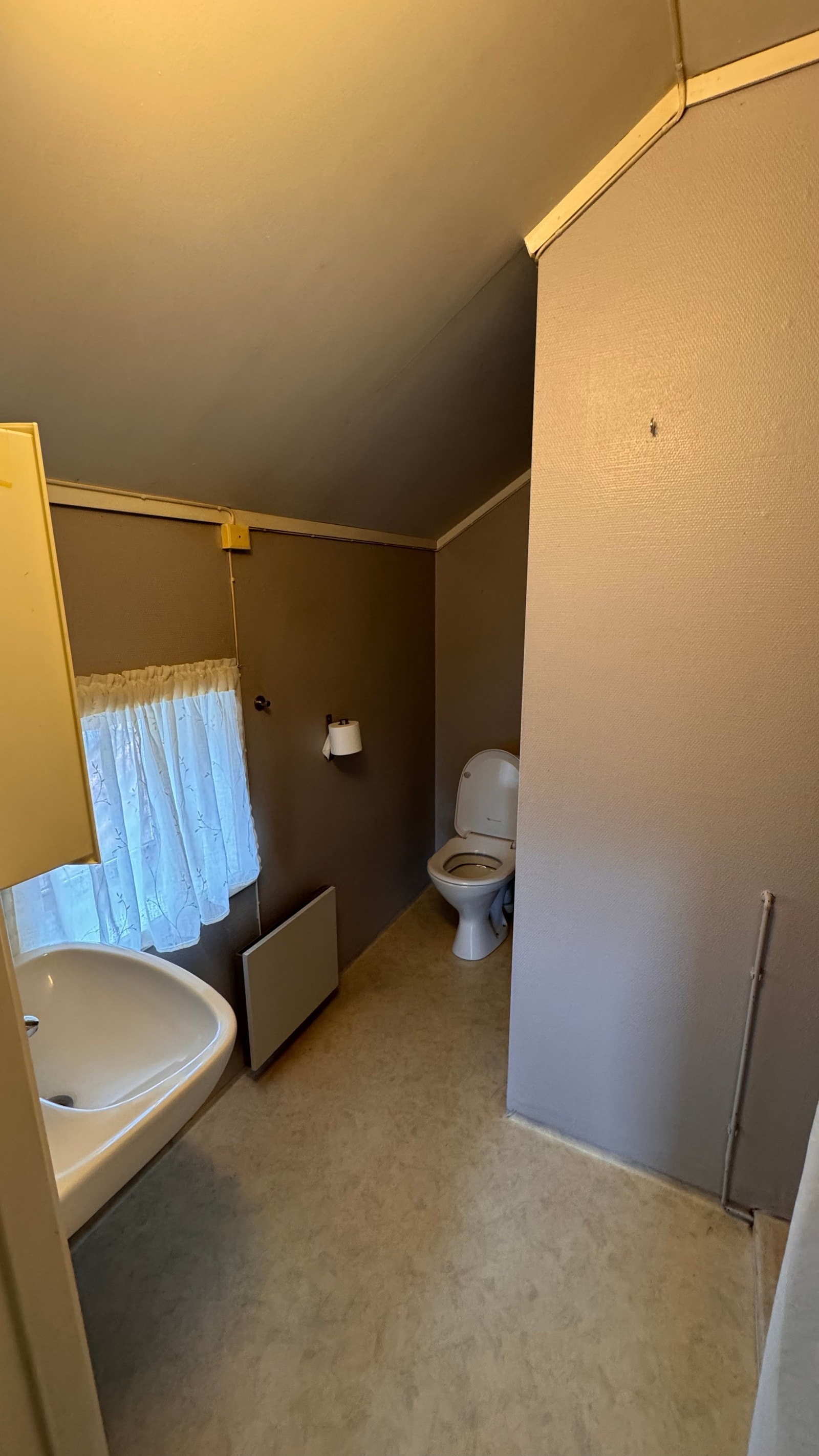 Bad fra soverom. Galleribilde