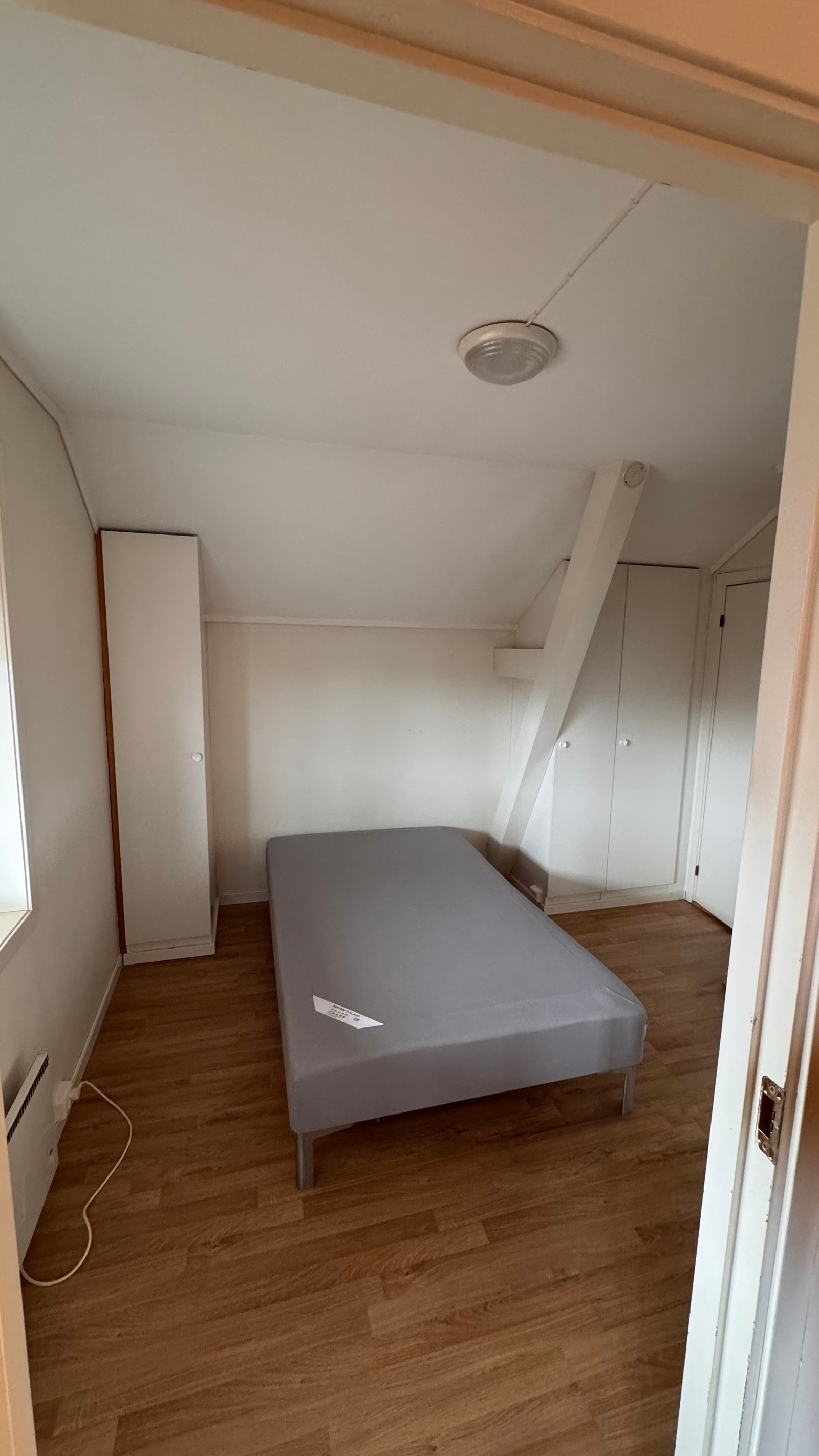 Soverom fra stue. Galleribilde