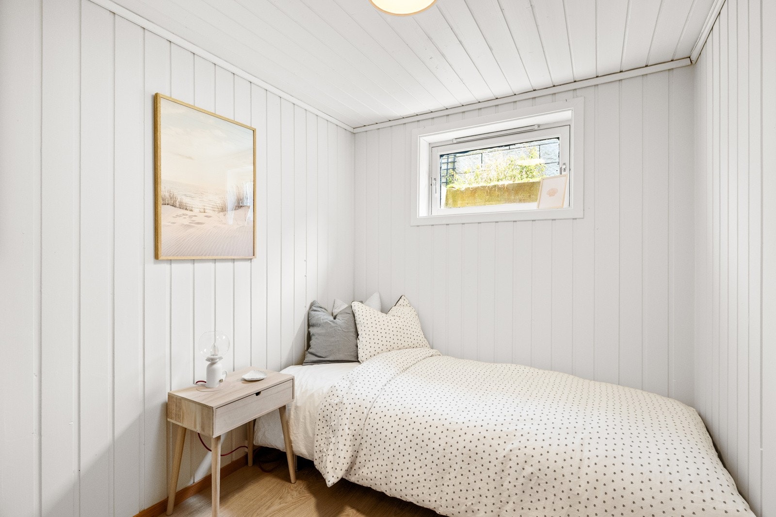 I underetasjen er det også tre rom som er benyttet som soverom (det foreligger ikke godkjente tegninger av disse). Galleribilde