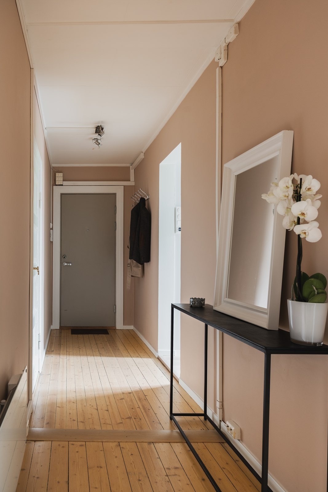 Entréen - Velkommen inn Galleribilde