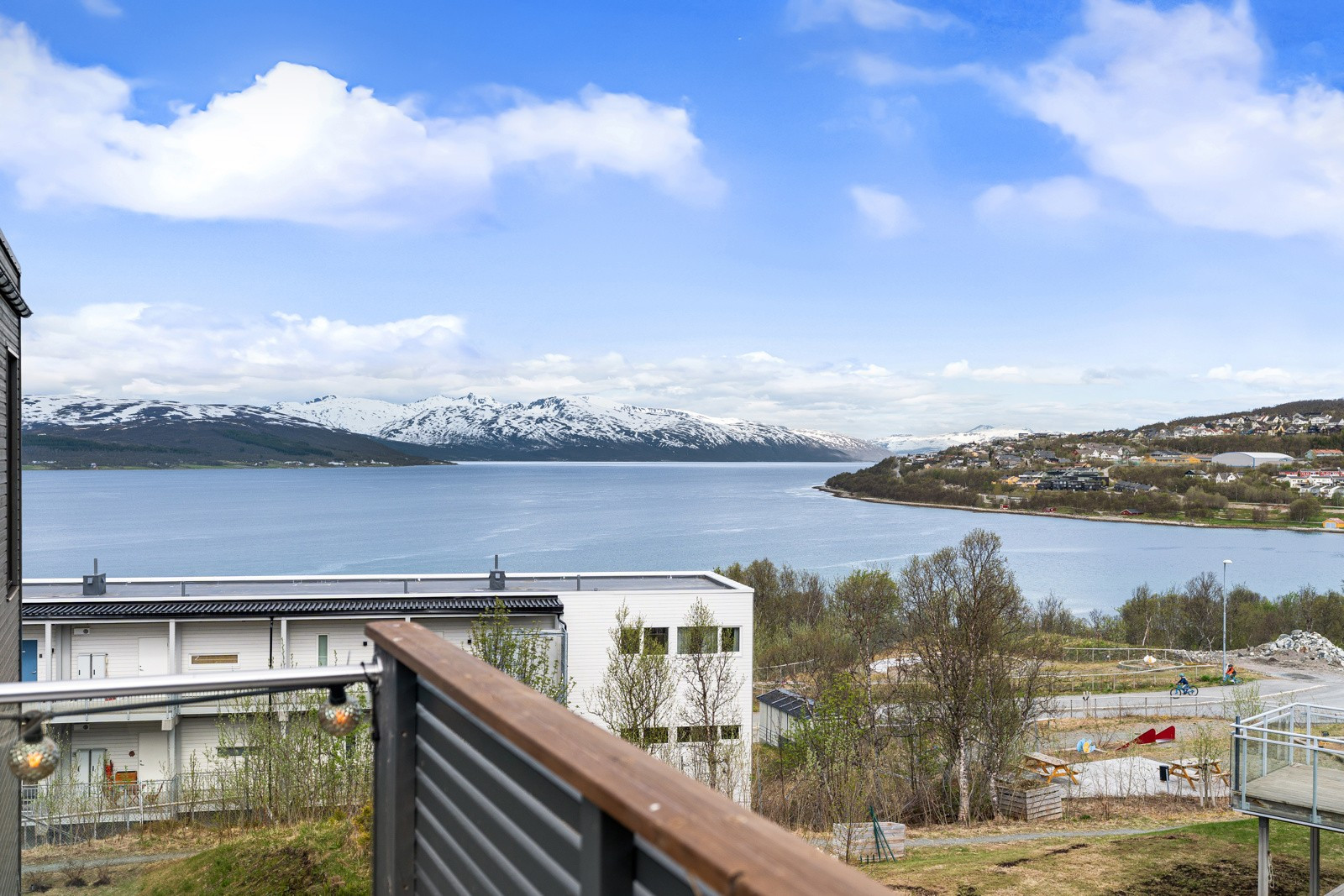 Nydelig utsikt fra balkongen!