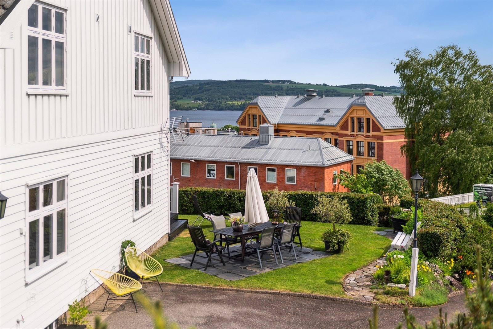 Her kan sommeren nytes fra morgen til kveld. Galleribilde