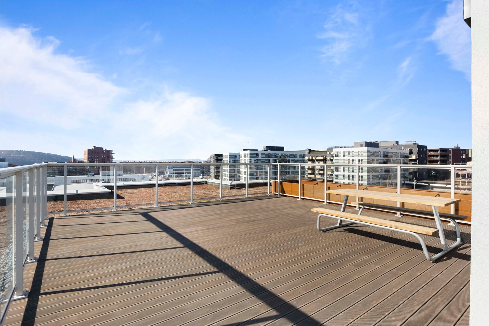 Takterrasse. Galleribilde