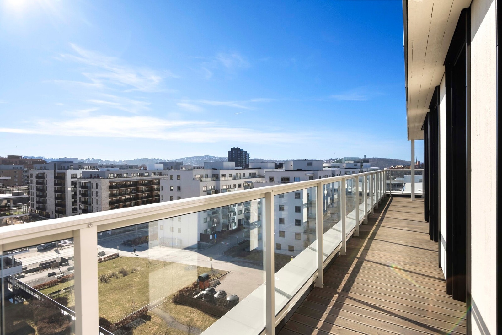 Terrasse sørøst. Galleribilde