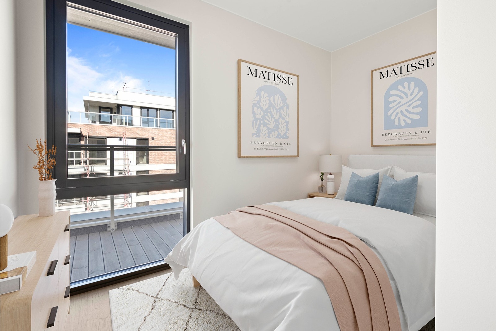 Rommene kan enkelt benyttes som barnerom, gjesterom, hjemmekontor eller hobbyrom, alt etter behov. Galleribilde