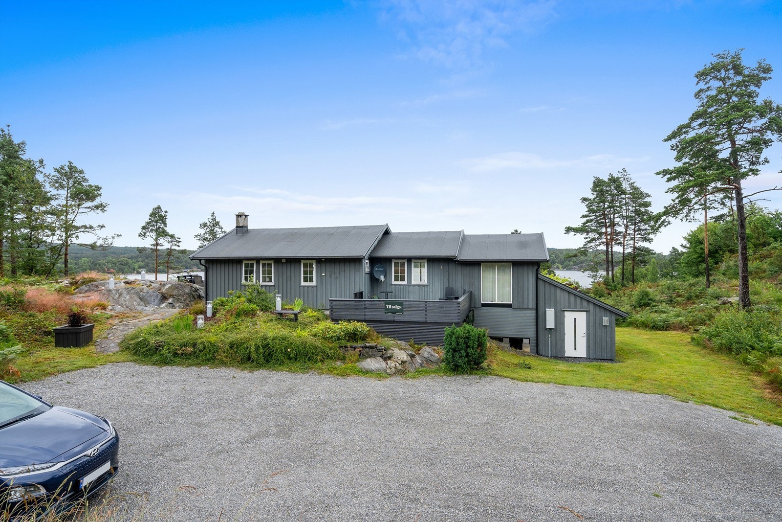 Dyvig 174 sett fra veien. Galleribilde
