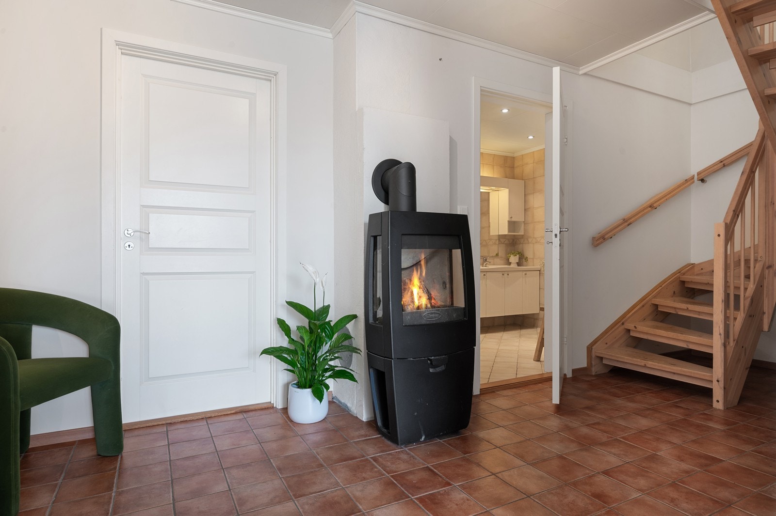 Mulig med noe innredning under trappeløpet Galleribilde