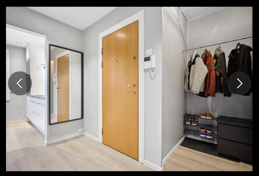 Her er det garderobe skap med speil Galleribilde