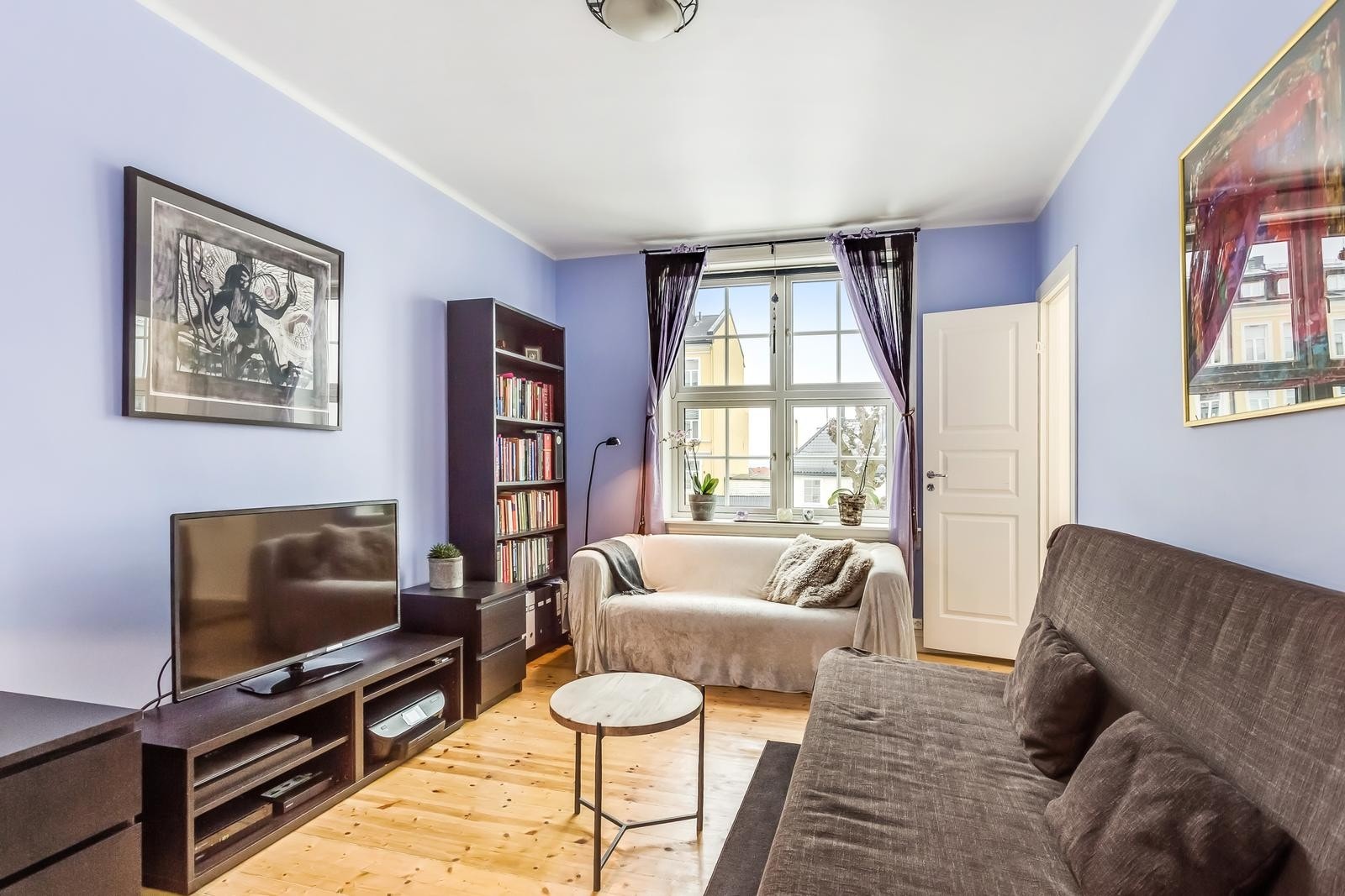 Stue/oppholdsrom. Galleribilde