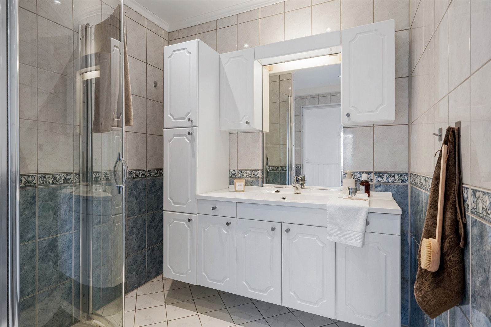 Innglasset dusjhjørne Galleribilde