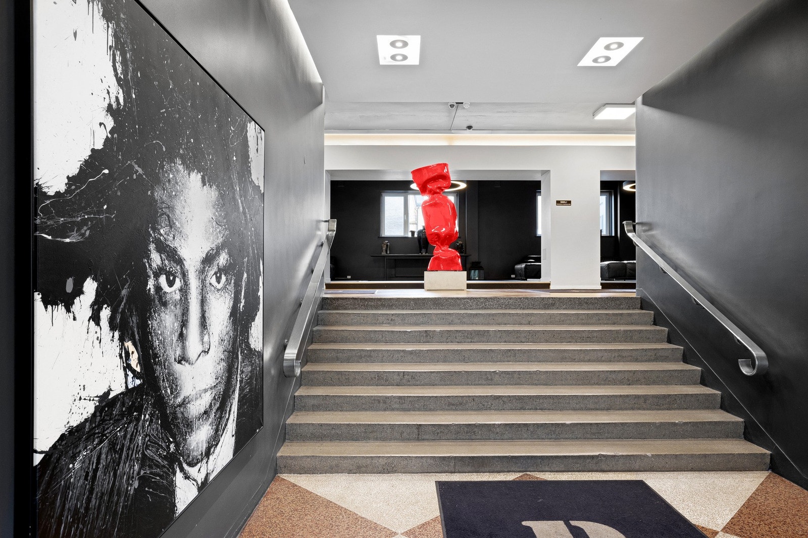 Parkveien 64 var tidligere et hotell men ble i 2012 ombygget til leiligheter Galleribilde