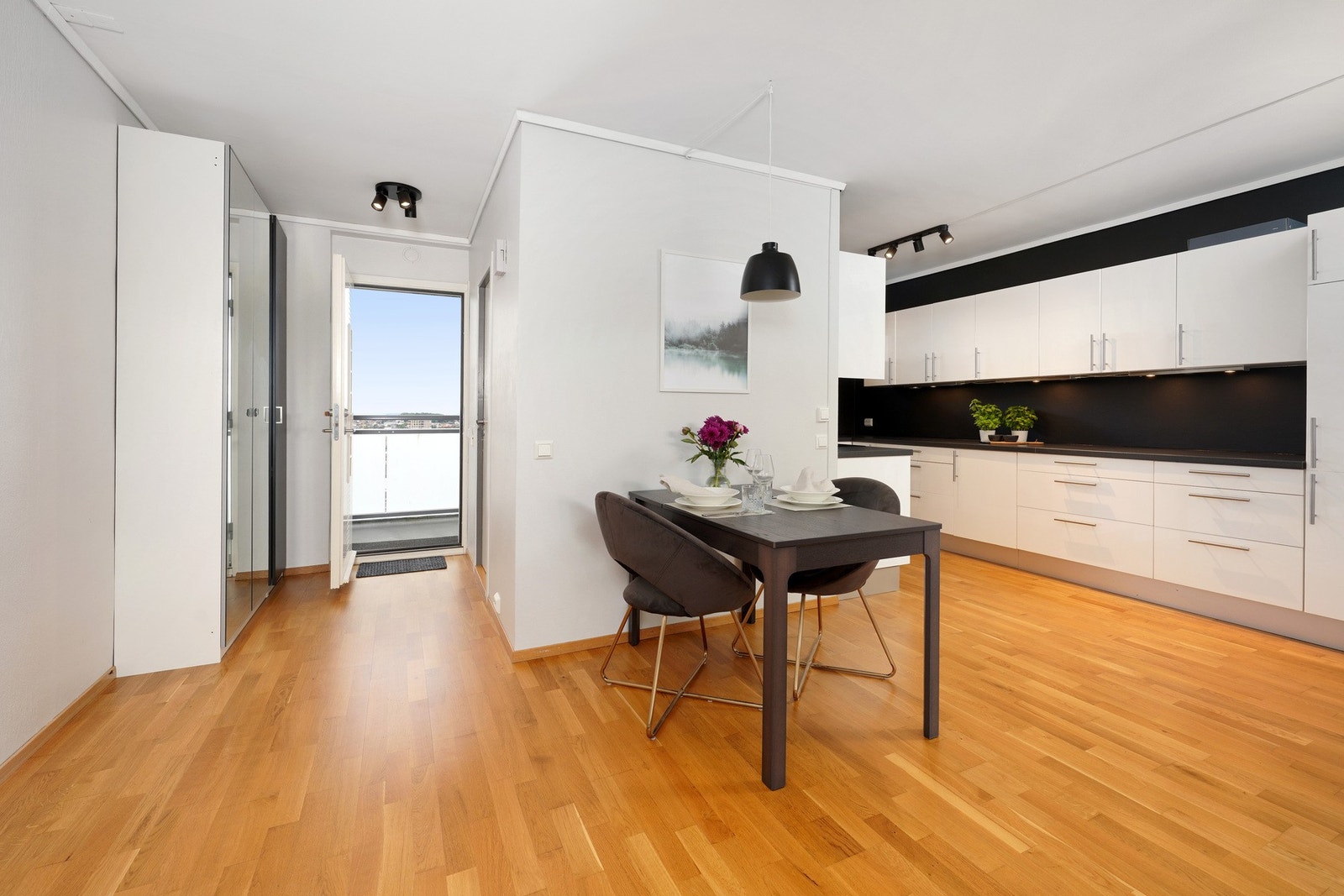 Koselig spisekrok til frokost Galleribilde