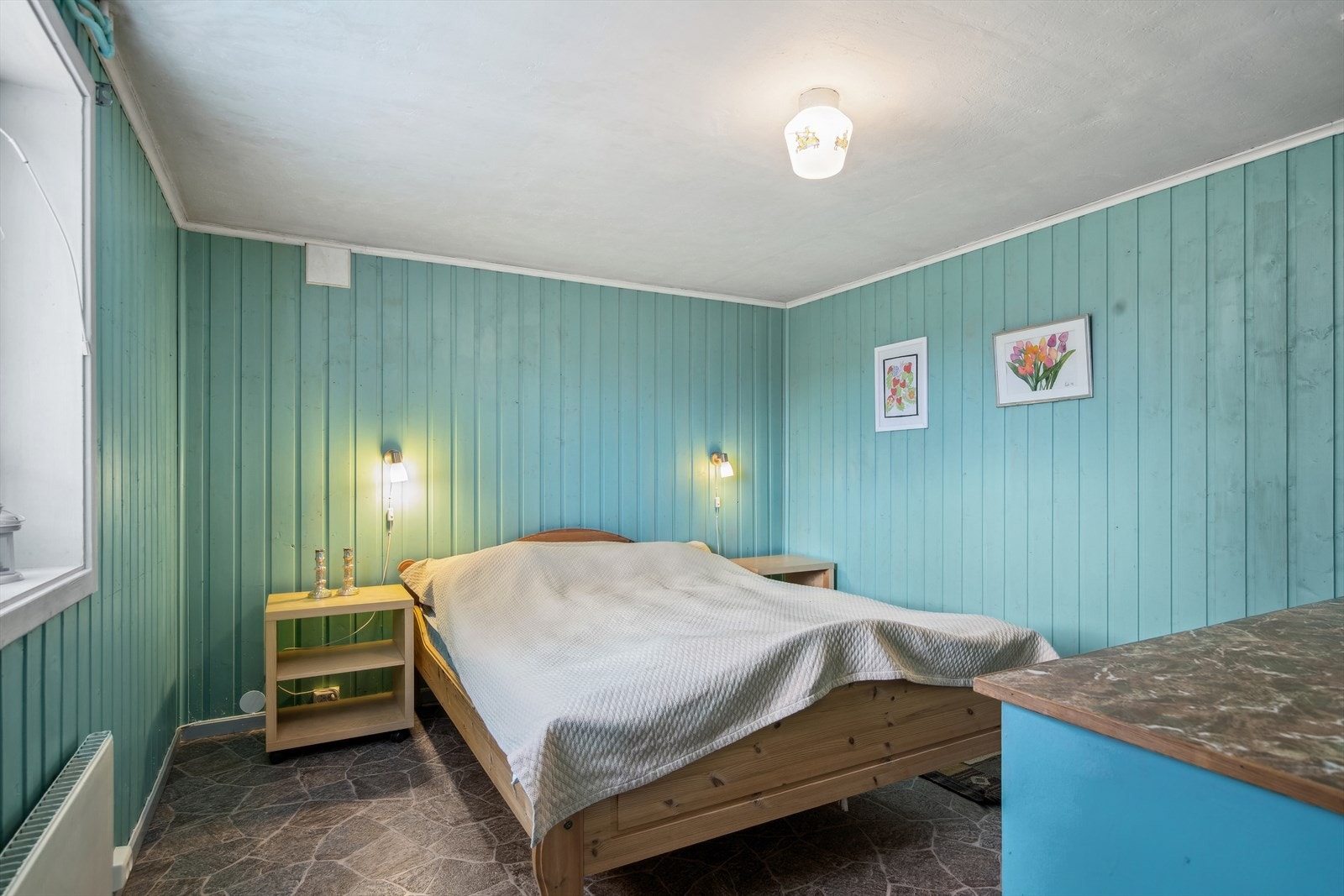 Det er også et soverom i underetasje. Galleribilde