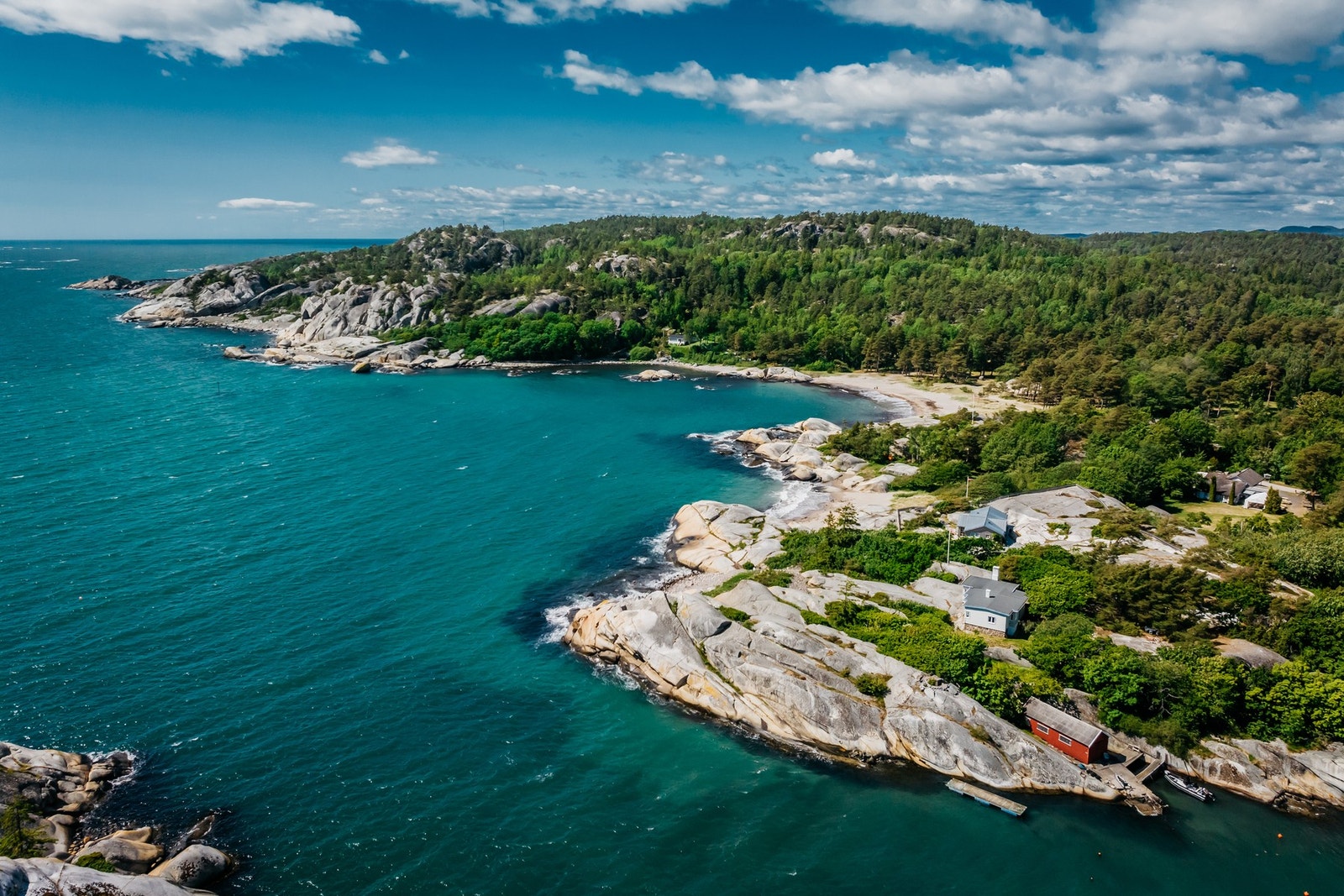 I ula er det også fine badestrender og yrende liv om sommeren. Galleribilde