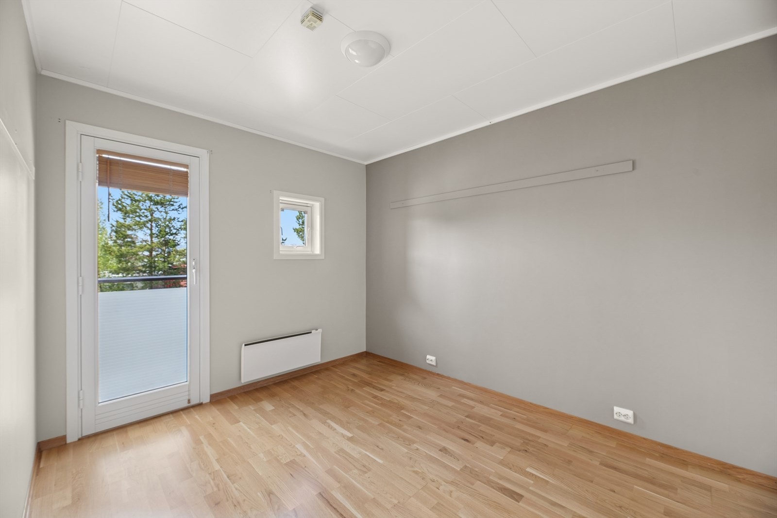 Hovedsoverommet er romslig og har en fransk balkong som gir ekstra lys og luft. Galleribilde