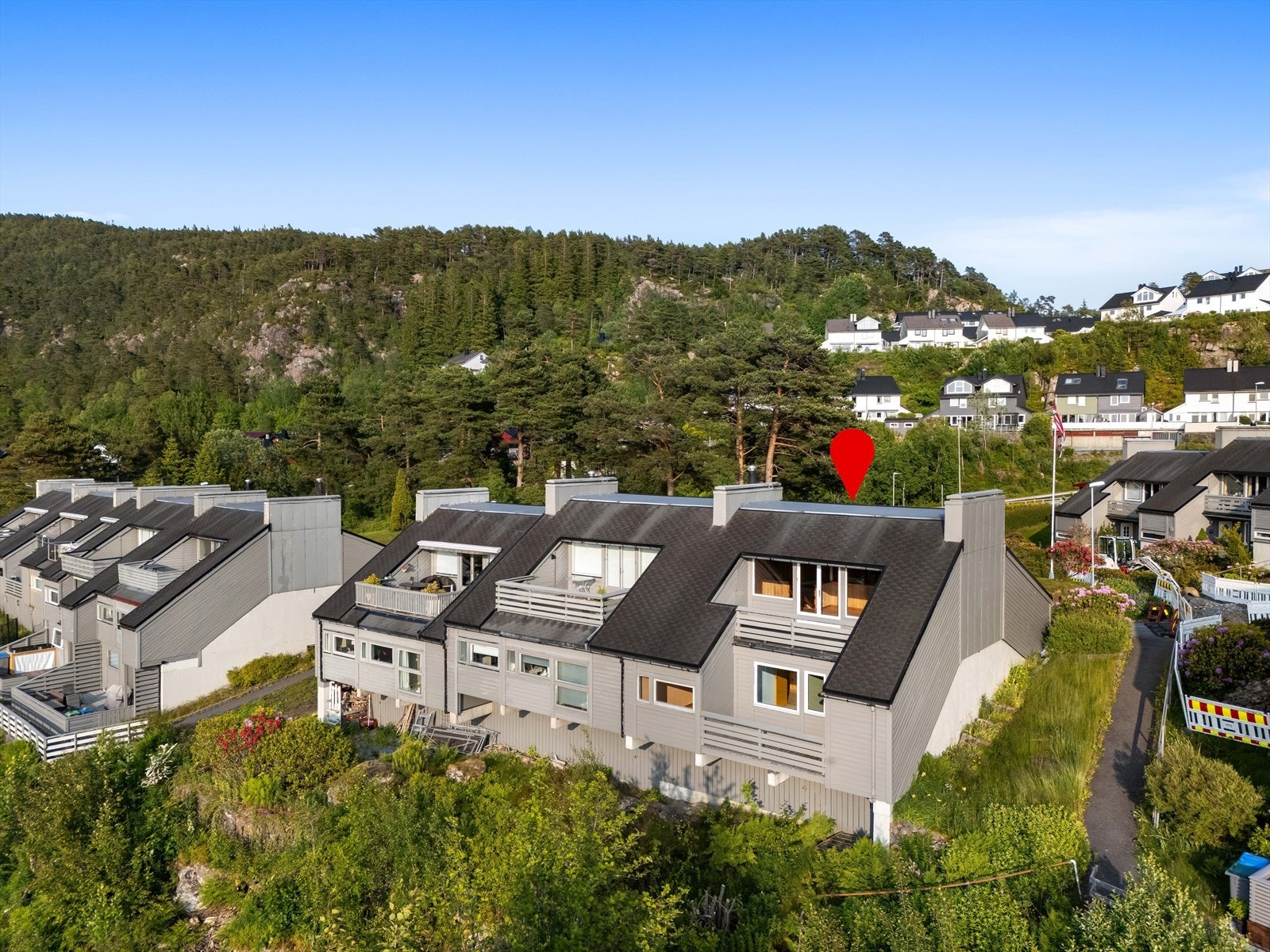 Kort vei til fine turområder på Gullstølen og Løvstakken. Galleribilde