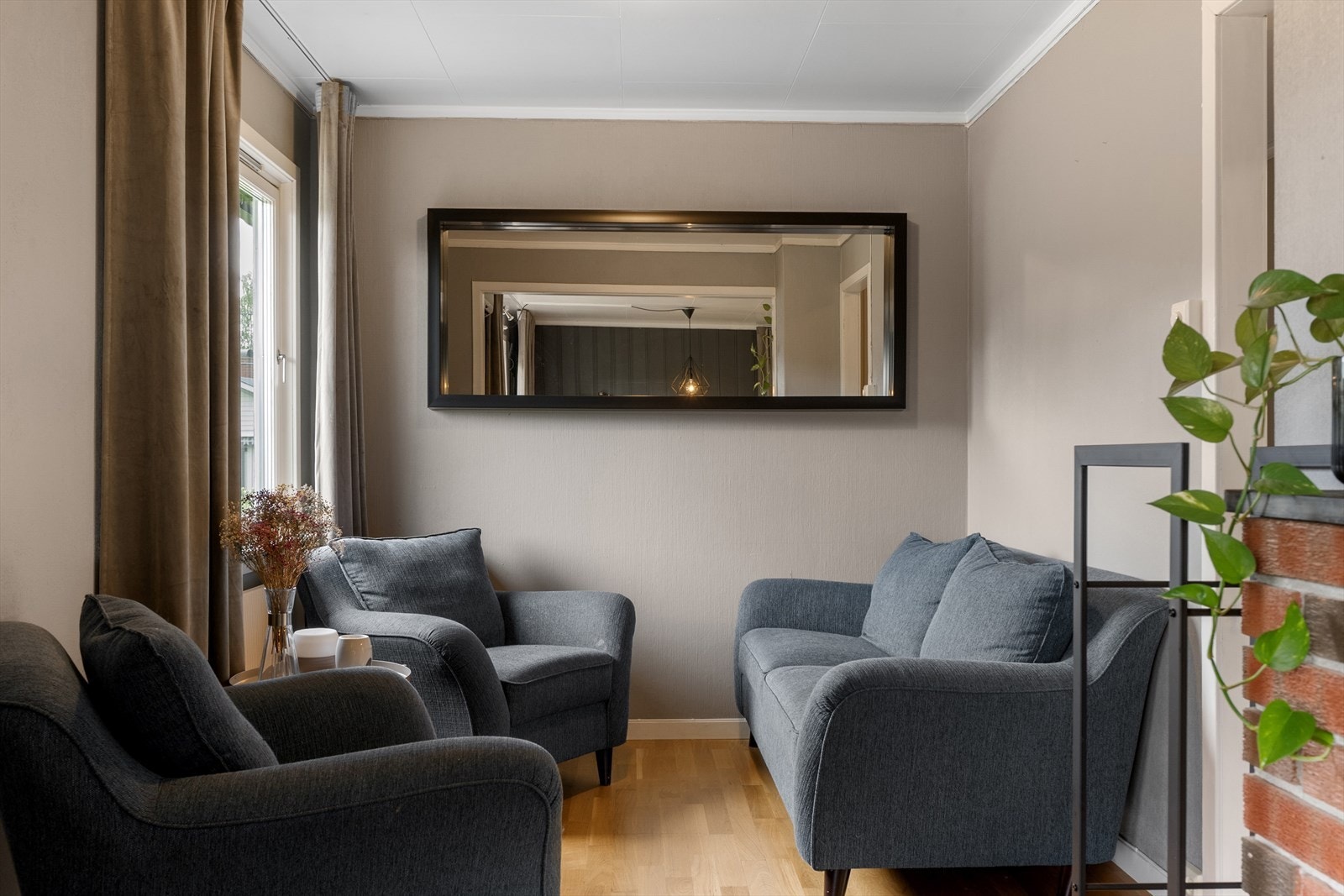 Innenfor hovedstua er det feks plass til TV-stue. Galleribilde