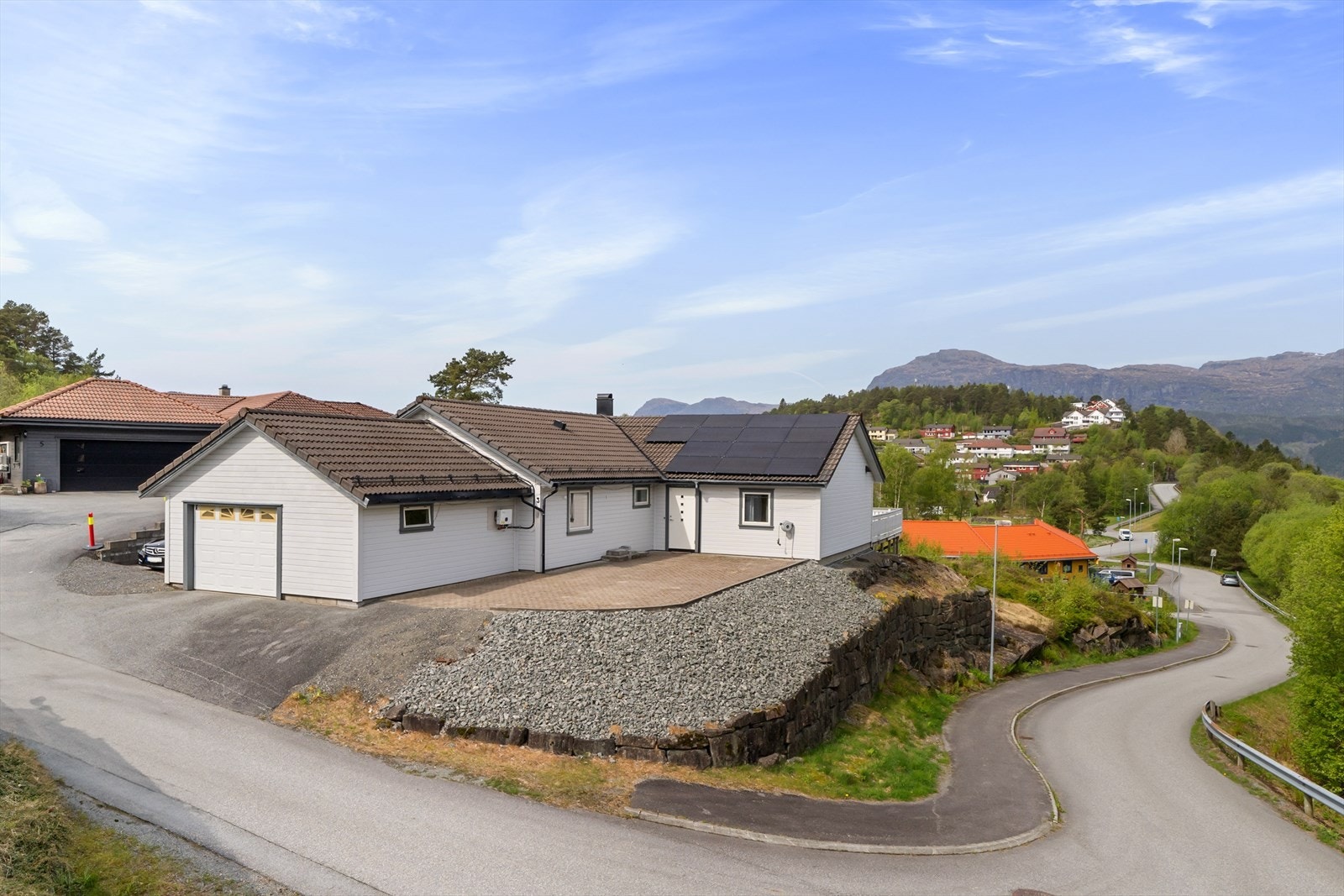 Boligen er innholdsrik og har alt på ett plan. Galleribilde