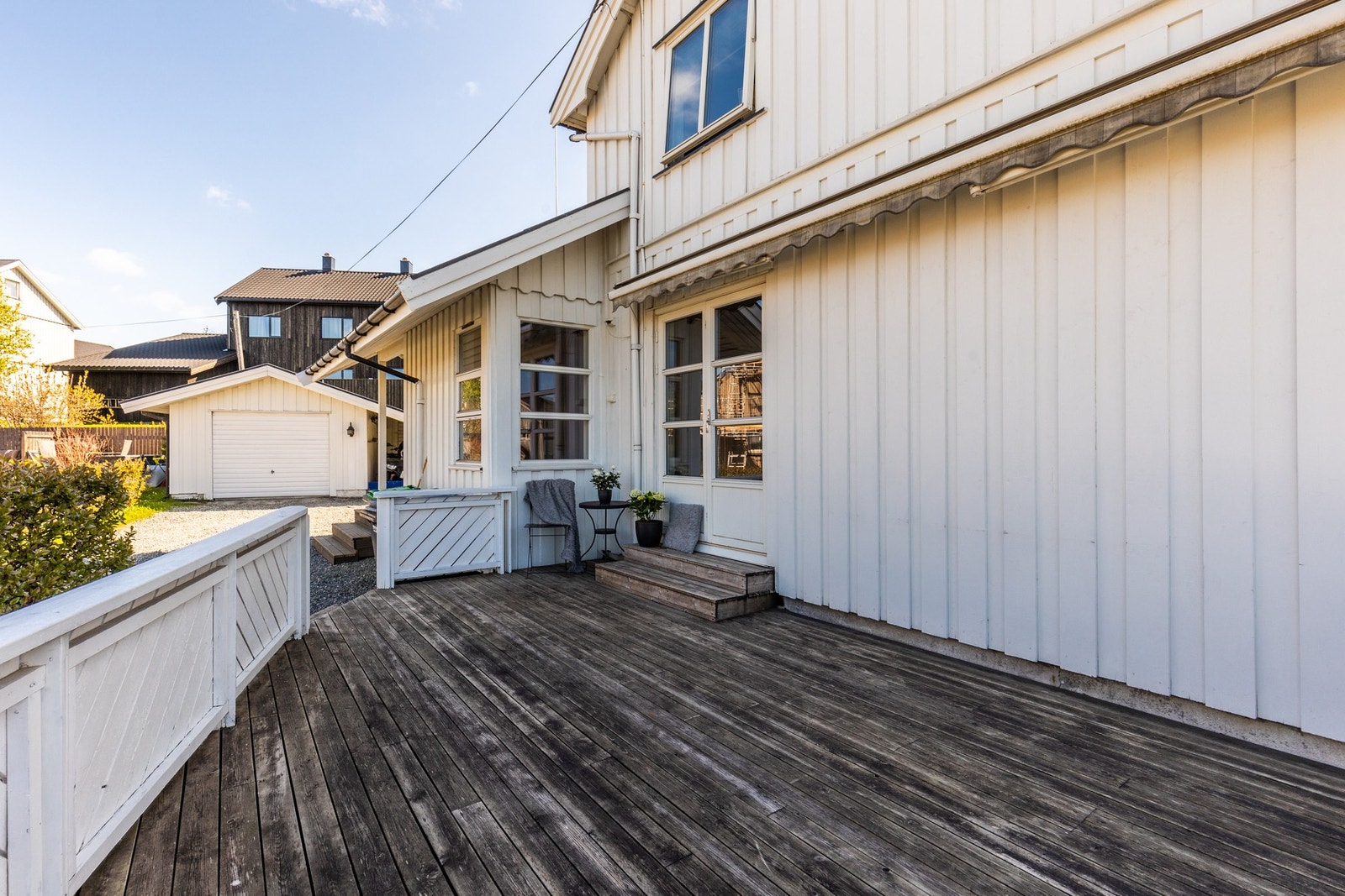 God plass til flere hyggelige sittegrupper Galleribilde