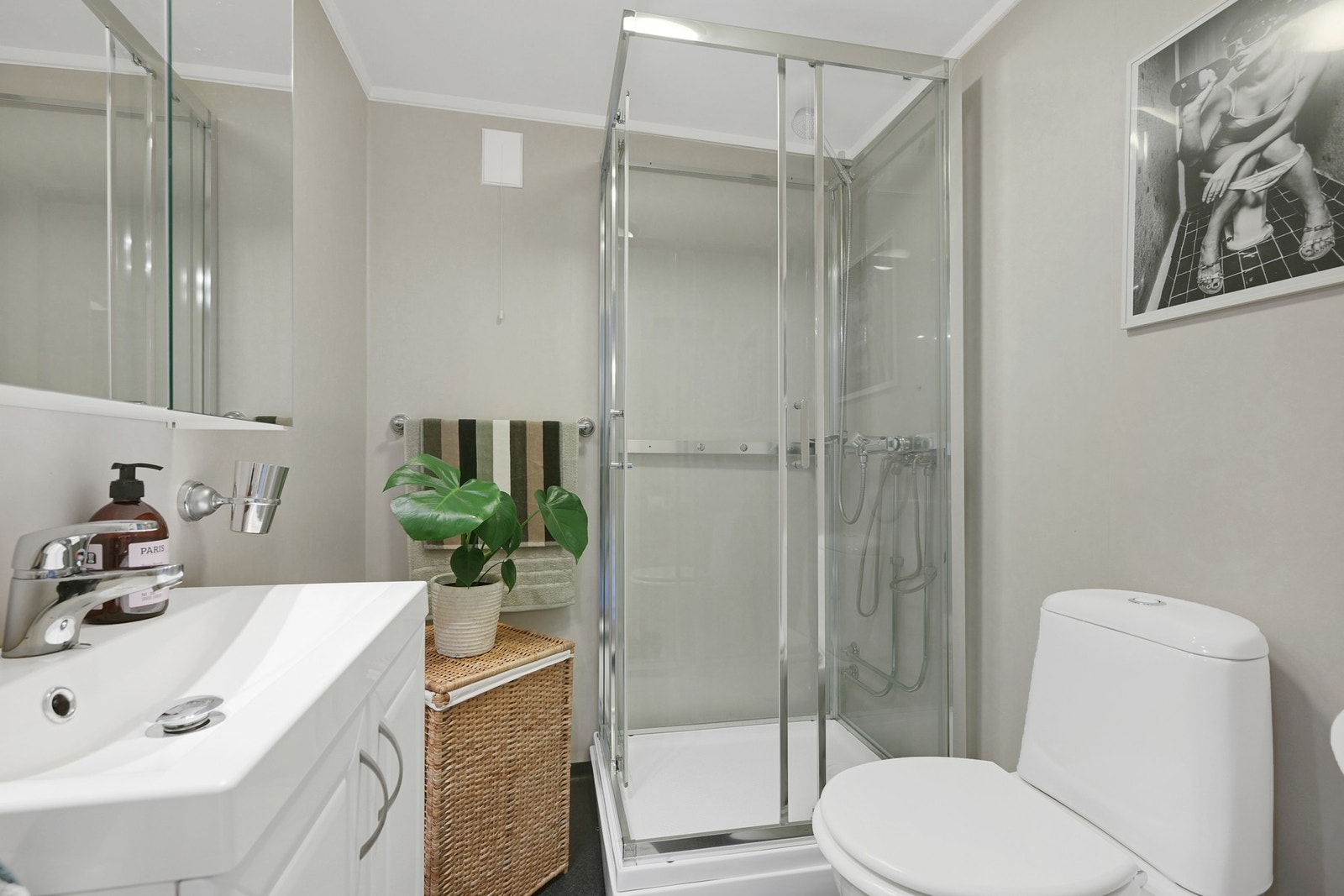 Videre finner vi badet Galleribilde