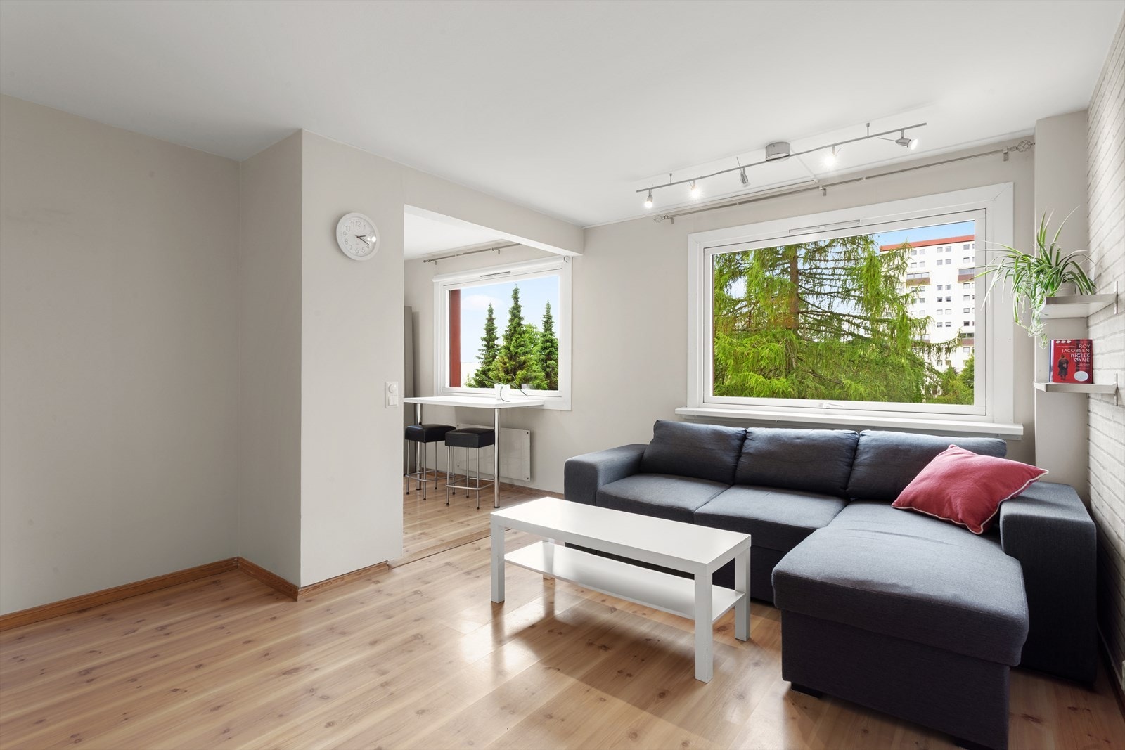 Velkommen til Rødtvetveien 20, presentert av Malin Natvig v/Eiendomsmegler 1! Galleribilde