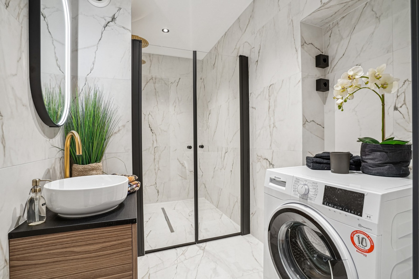 Lekkert bad med marmorfliser 60x60 fra Modena. Galleribilde