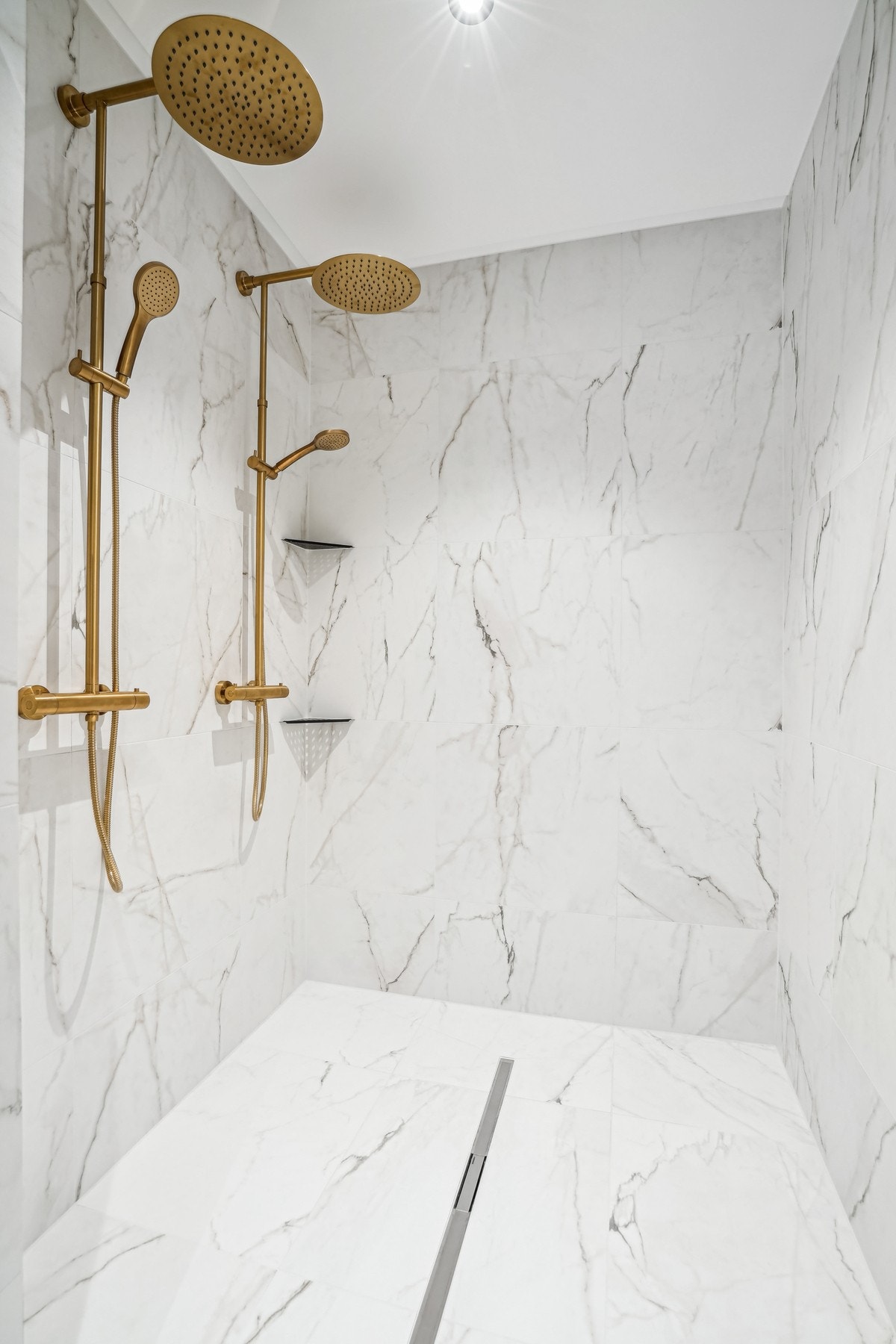 Dobbeldusj. Galleribilde