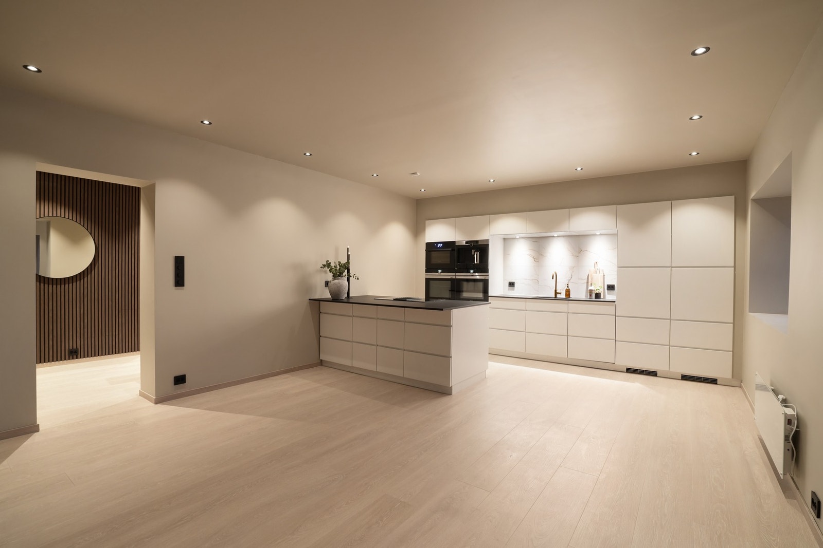 Åpen stue/kjøkken-løsning. Galleribilde