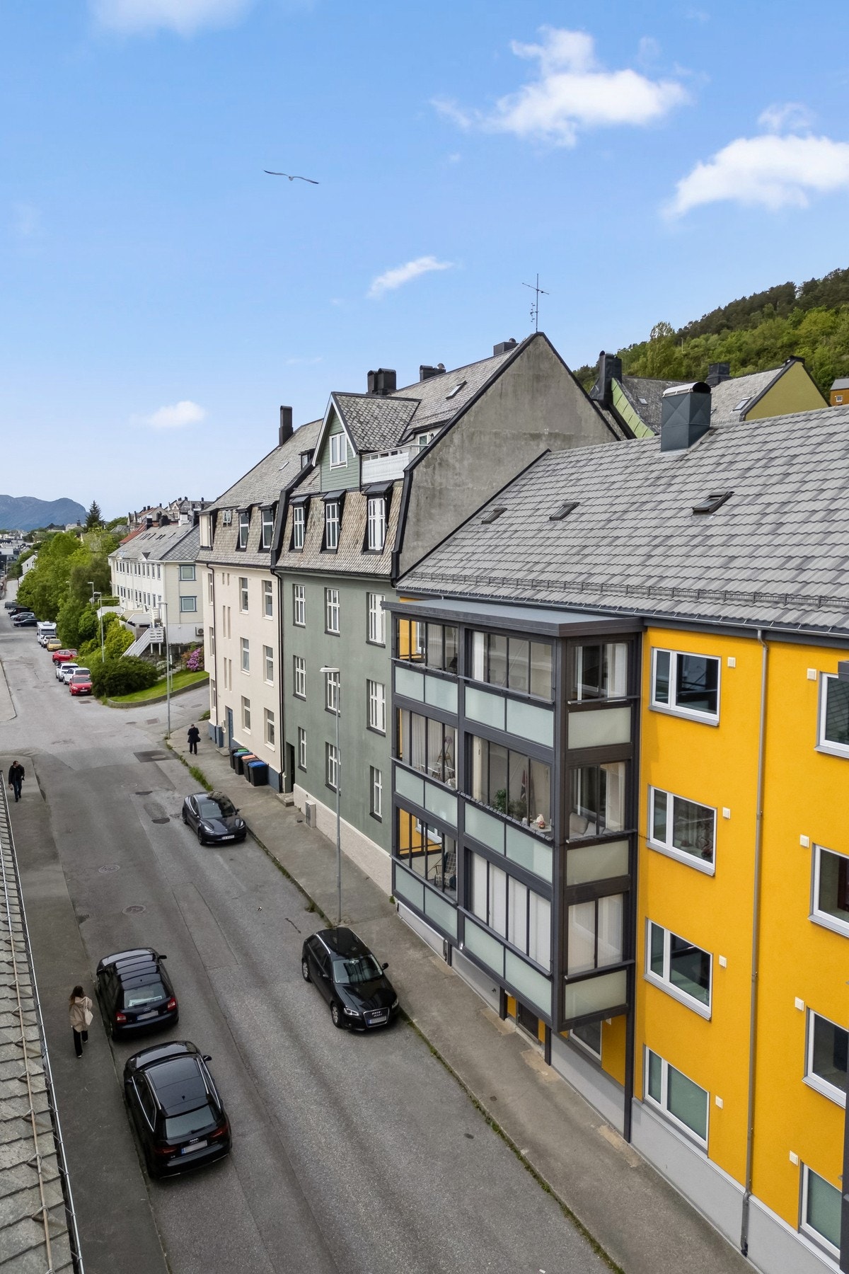 Fasade/tak/vinduer/ytterdører/balkonger etc. ble fornyet i 2018. Galleribilde