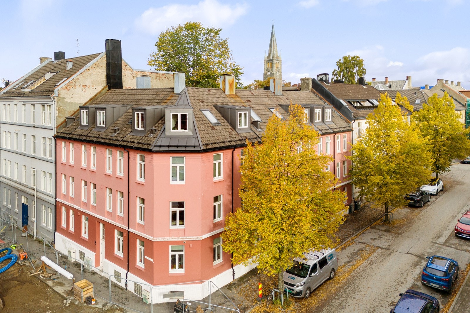 Leiligheten har en flott beliggenhet, godt plassert ved attraktive Lademoen/Buran. Galleribilde