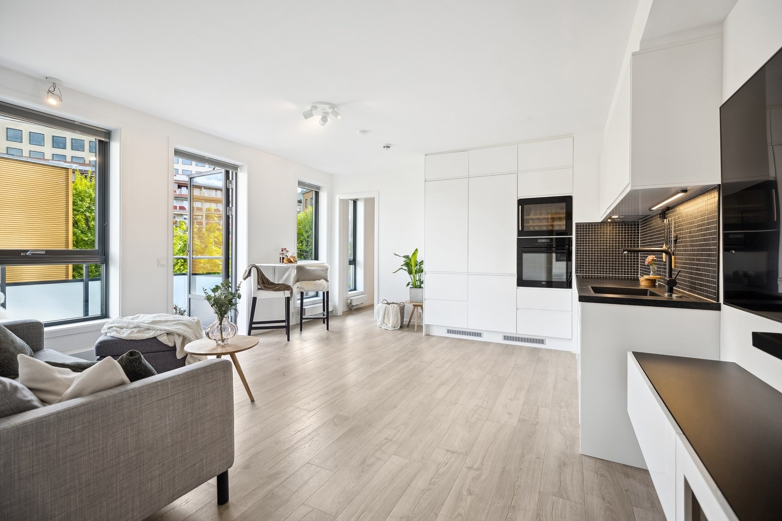 Velkommen til Breigata 18 presentert av Eiendomsmegler1/ v Dag Mathisen Galleribilde