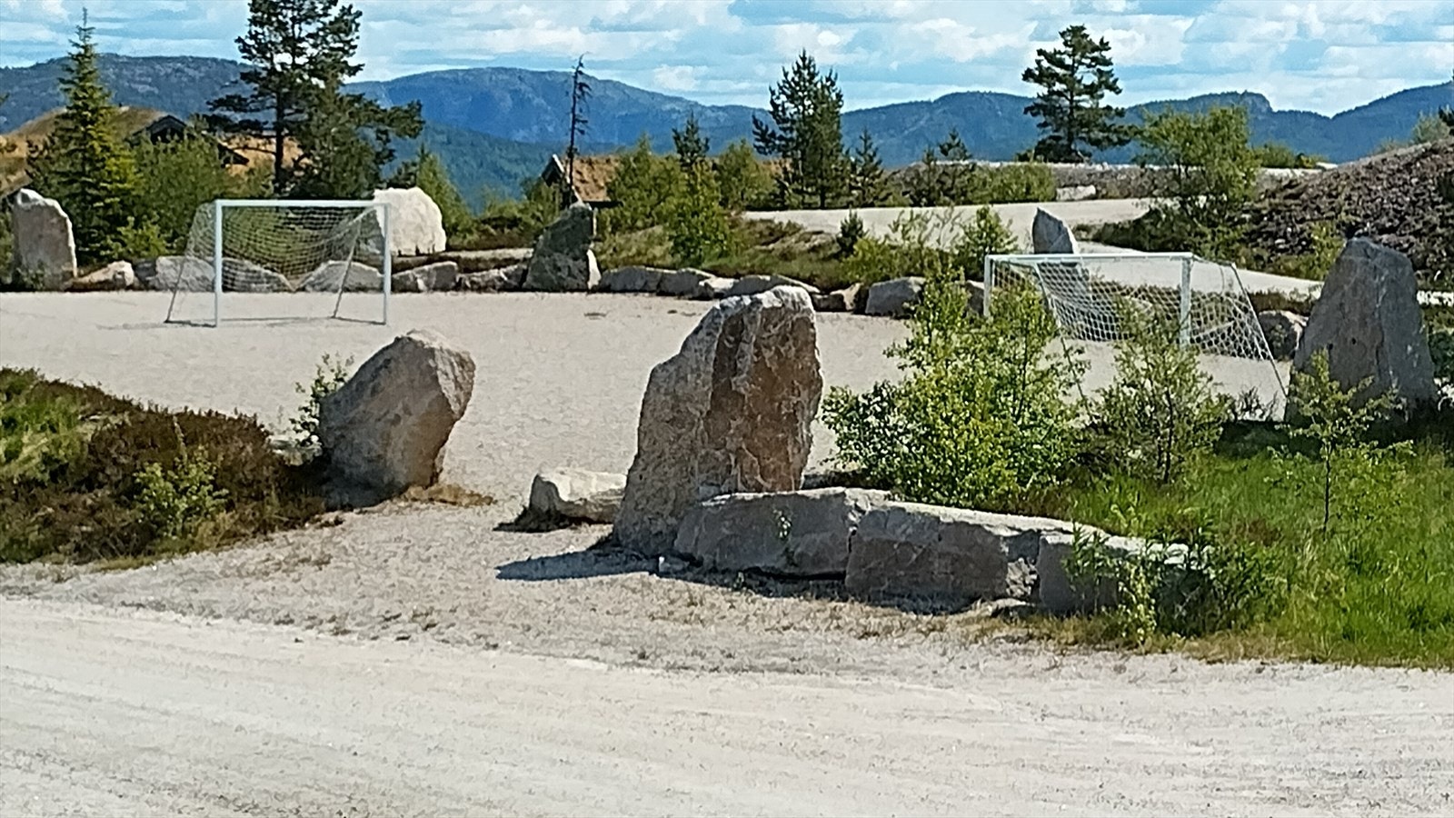 - Privat bilde - opparbeidet grusbane på toppen - Galleribilde