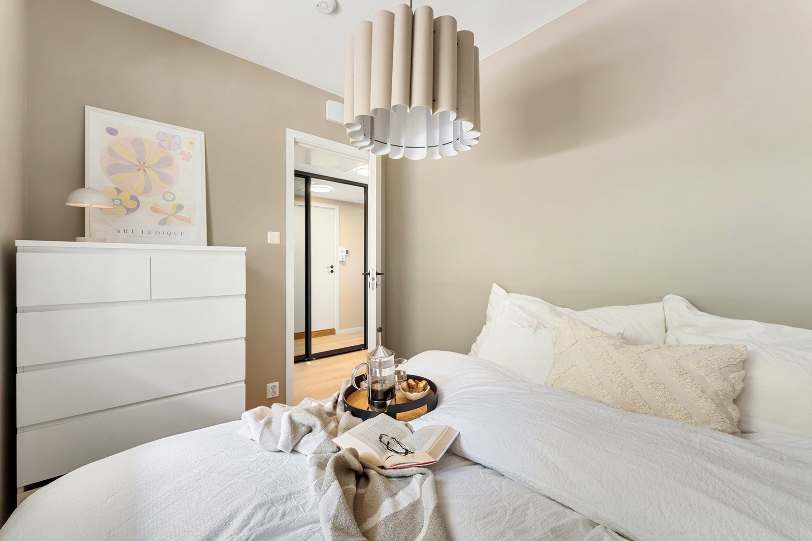 - Her er det plass til å møblere med seng og garderobe - Galleribilde