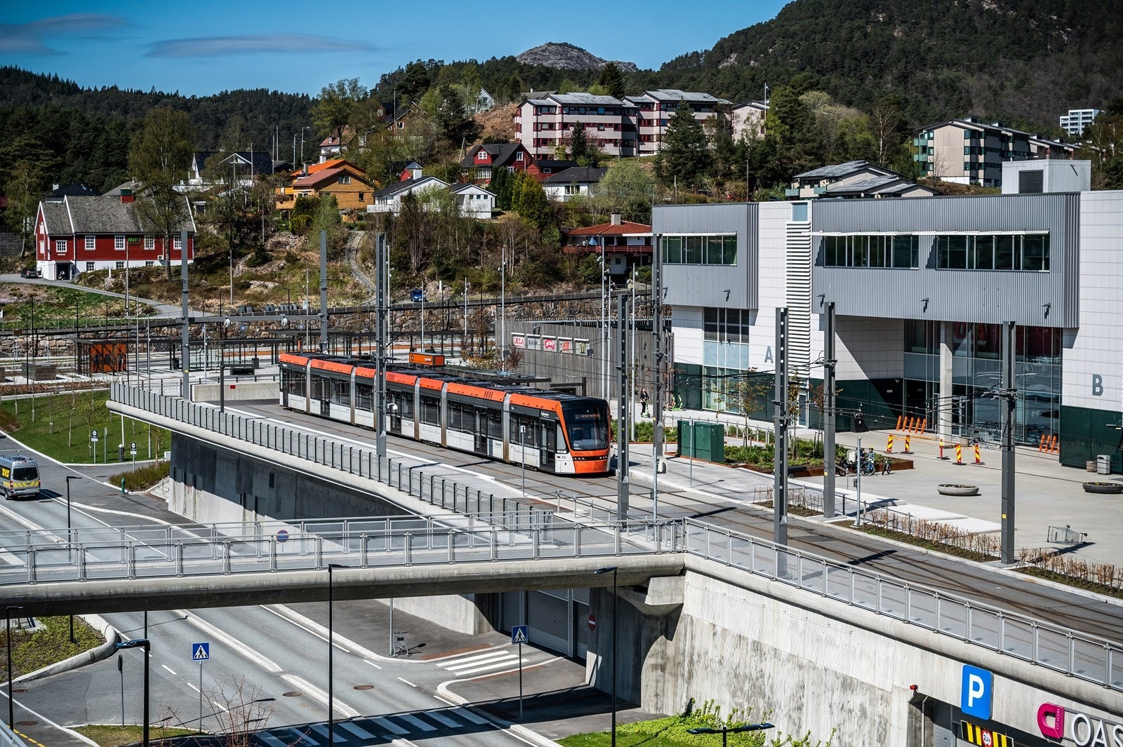 - Kun fem minutters gange til Oasen senter og bybanen som går derfra - Galleribilde