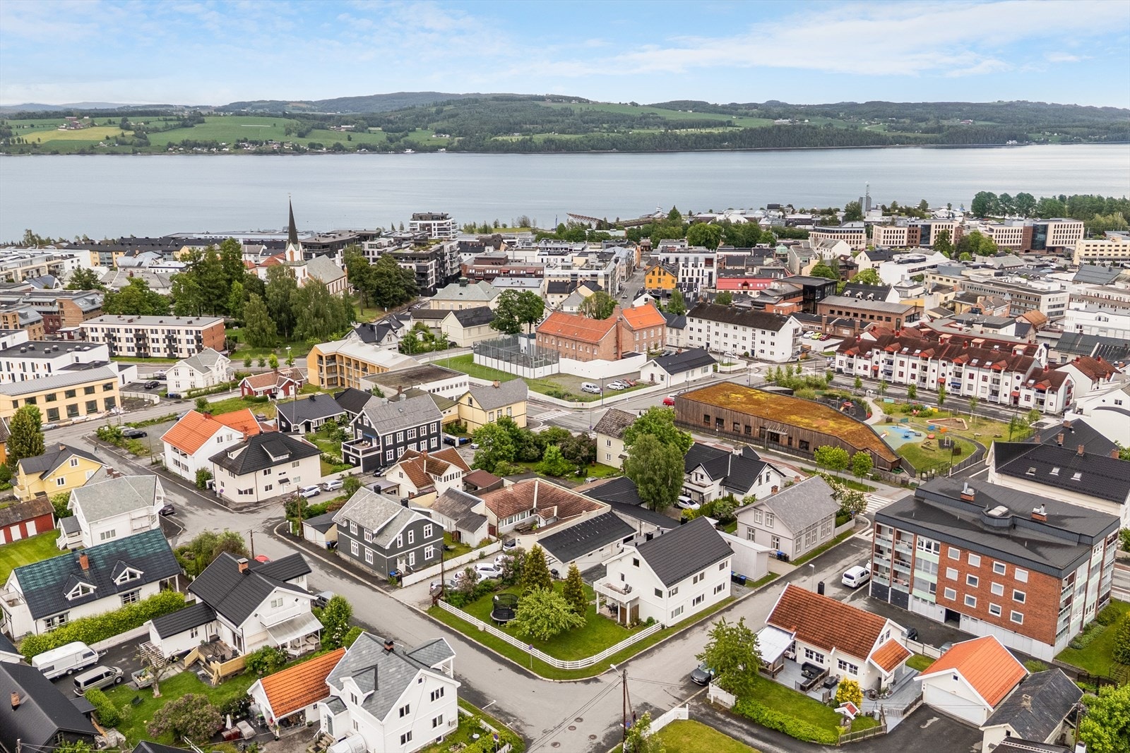 Dronefoto 3 oversikt fra området rundt eiendommen Galleribilde