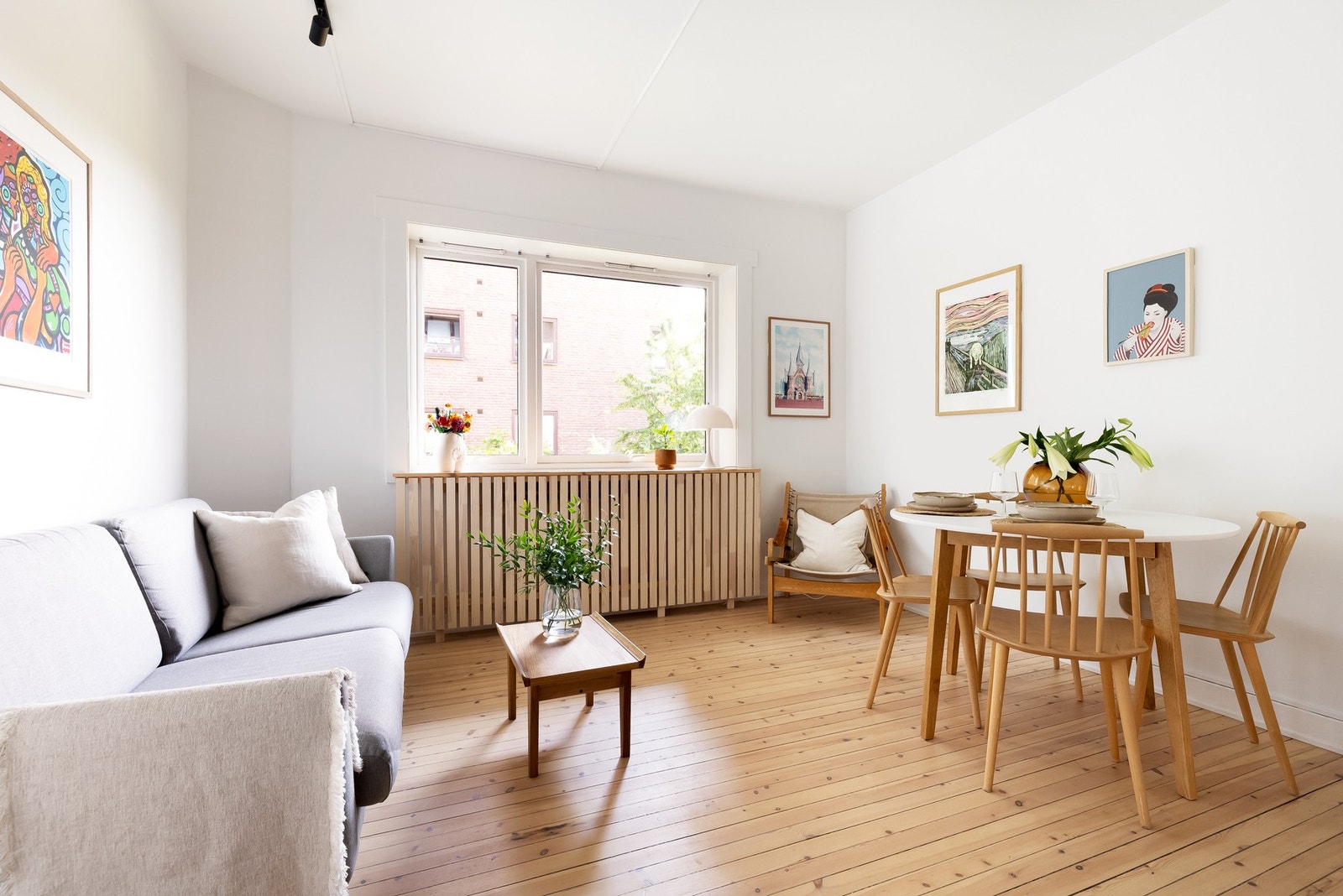 Cecilia Johansen ved EIE Løren ønsker velkommen til Treschows gate 17 C! Galleribilde