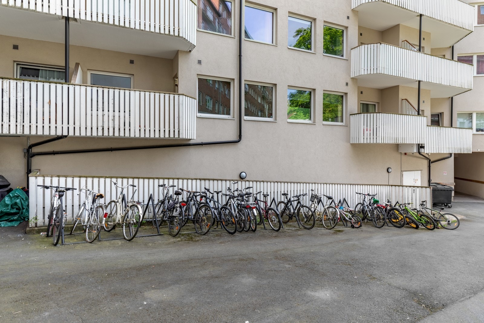 Sykkelparkering. Galleribilde