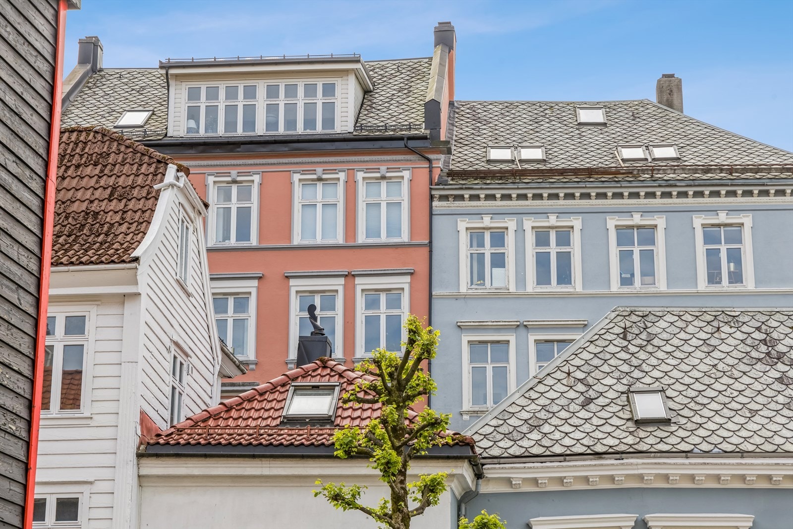 Fasade. Leiligheten ligger i byggets 3.etg. Galleribilde