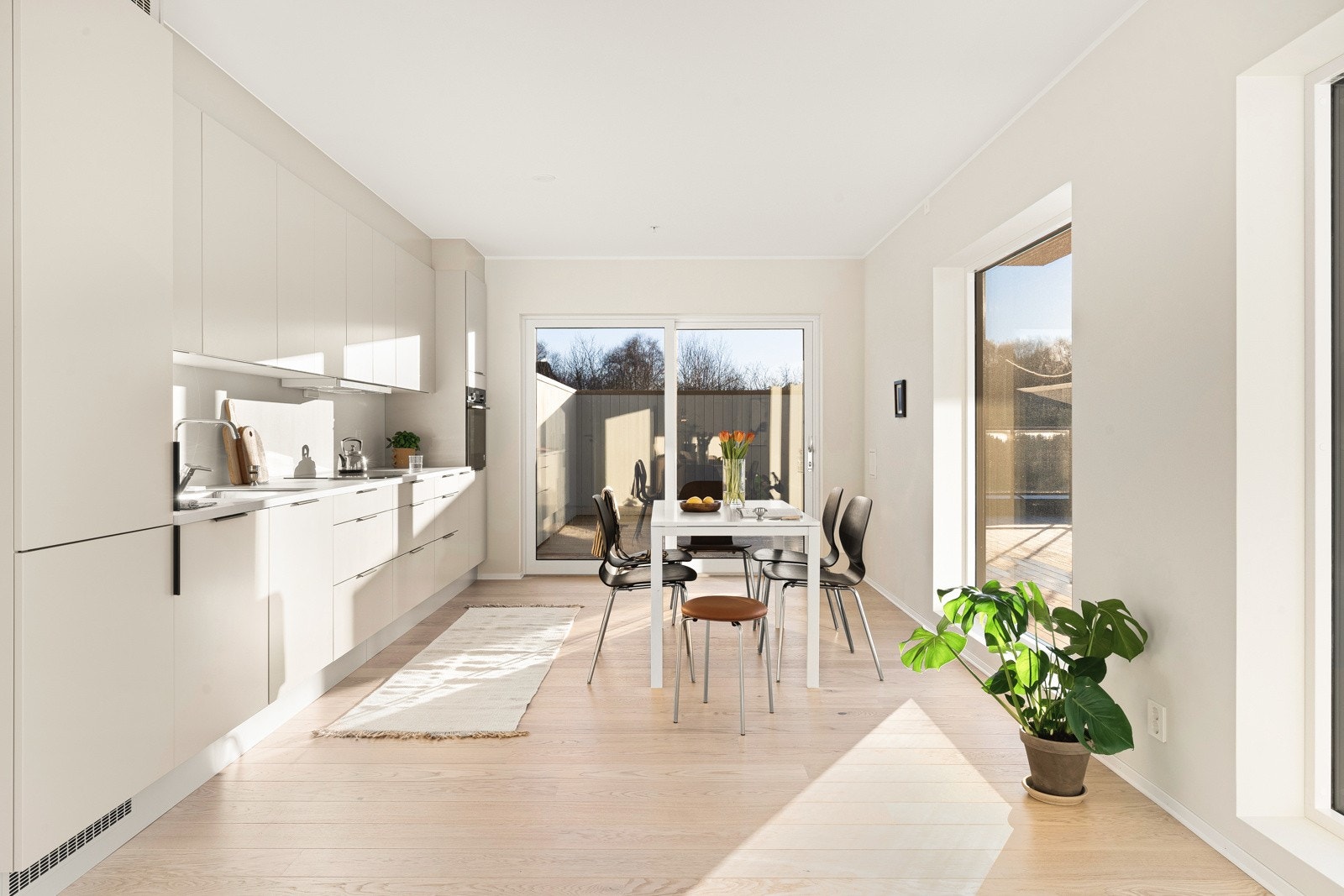 Alt av hvitevarer er integrert og kommer fra Siemens. Galleribilde